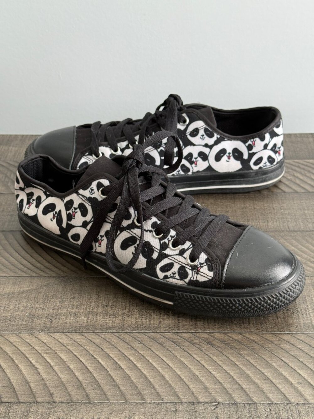 Black Kawaii Panda Sneakers Women’s Size 9